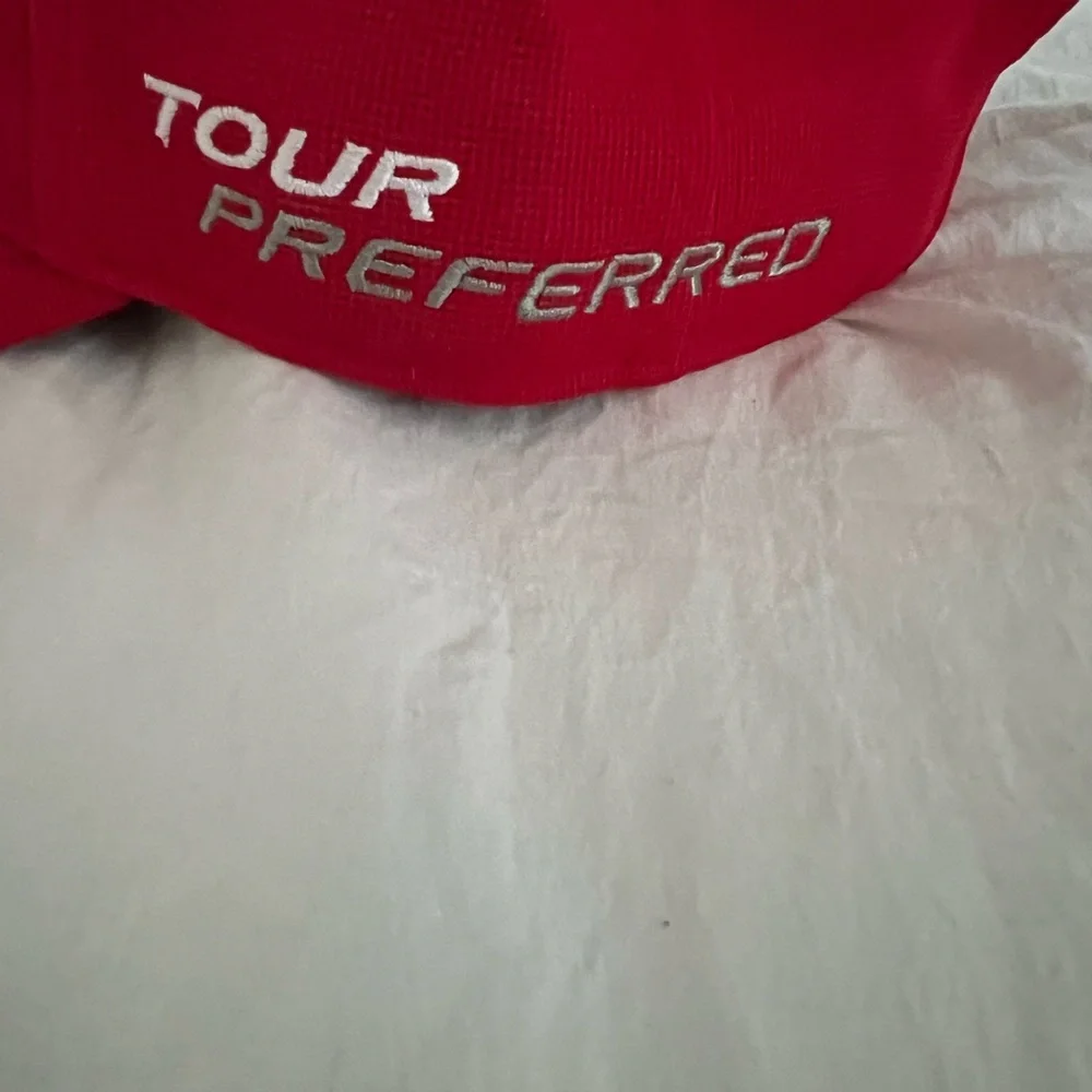 Taylor Made Vintage Tour Red Preferred SLDR Baseball Golf Hat, NWOT